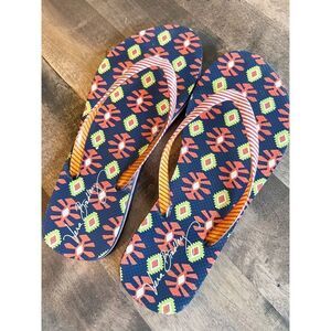 48. Vera Bradley Sun Valley Aztec Flip Flops - Size 7-8